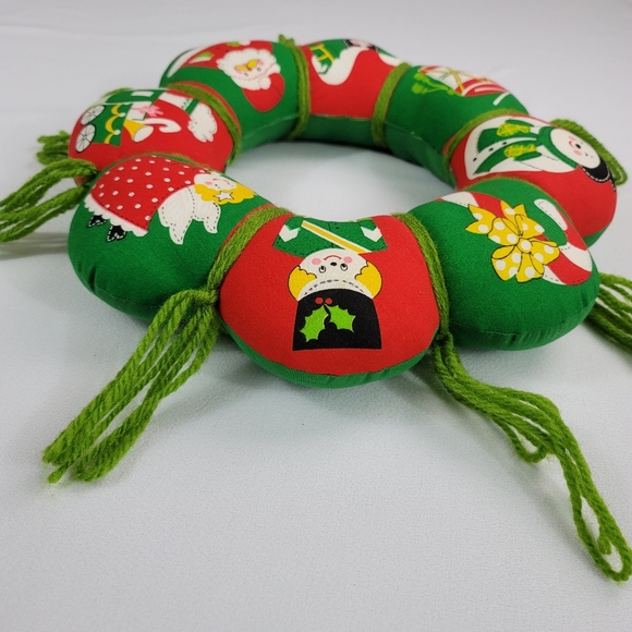 Vintage Christmas Fabric Stuffed Wreath - Picture 10 of 12